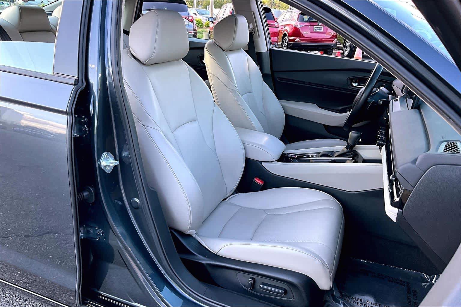 Used 2025 Honda Accord EX-L image 9