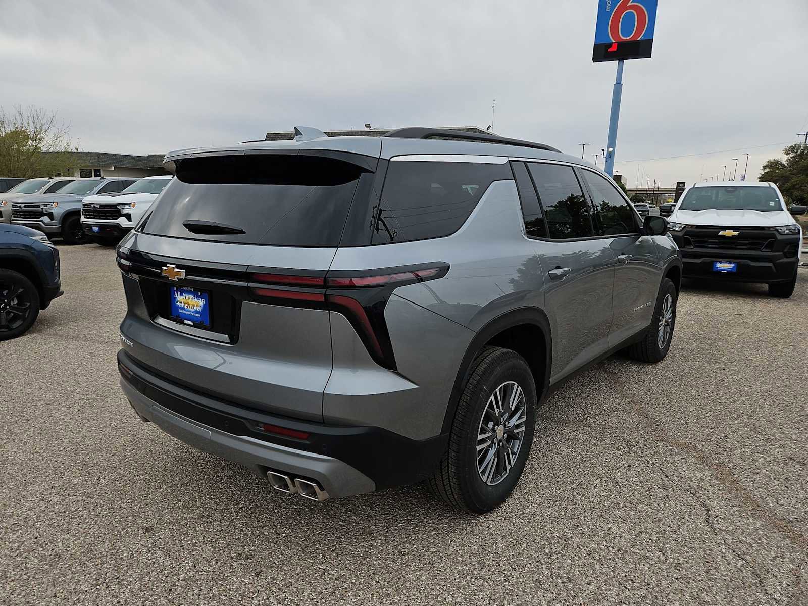 New 2026 Chevrolet Traverse LT w/ Driver Confidence Package image 8