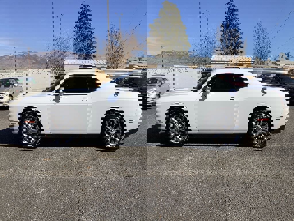 Used 2023 Dodge Challenger SXT w/ Cold Weather Group image 25