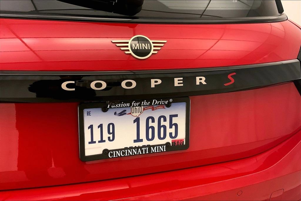Certified 2025 MINI Cooper S image 7