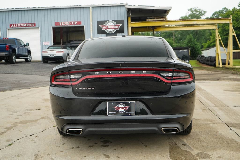 Used 2021 Dodge Charger SXT w/ Leather Interior Group RWD image 19