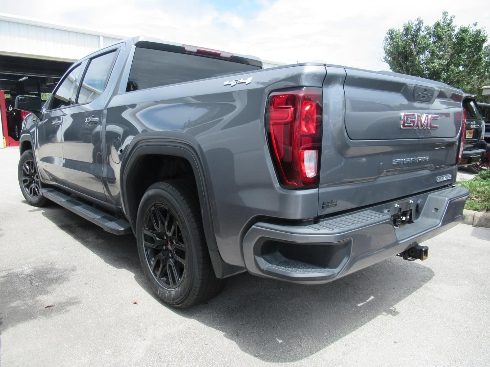 Used 2021 GMC Sierra 1500 Elevation AWD/4WD image 3