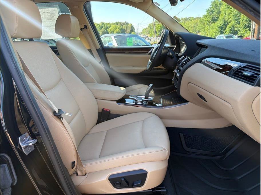Used 2017 BMW X3 xDrive28i AWD/4WD image 13