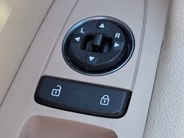 Used 2015 Hyundai Sonata Limited FWD image 17