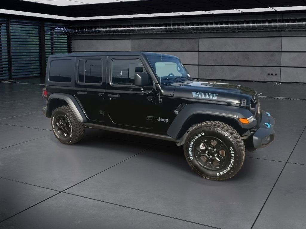 Used 2023 Jeep Wrangler Unlimited image 2