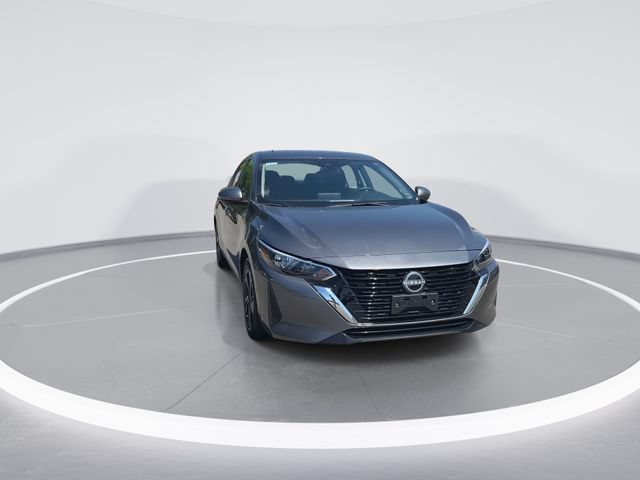 Used 2025 Nissan Sentra SV FWD image 2