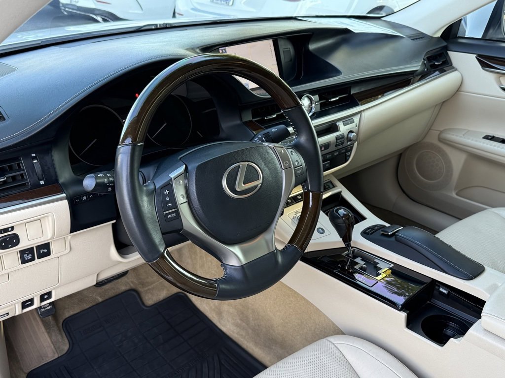 Used 2014 Lexus ES 350 image 19