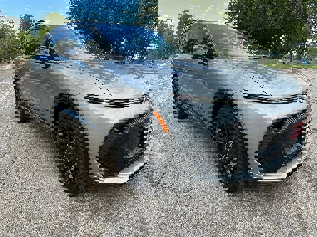 New 2025 Chevrolet Equinox EV RS w/ Convenience Package II image 8