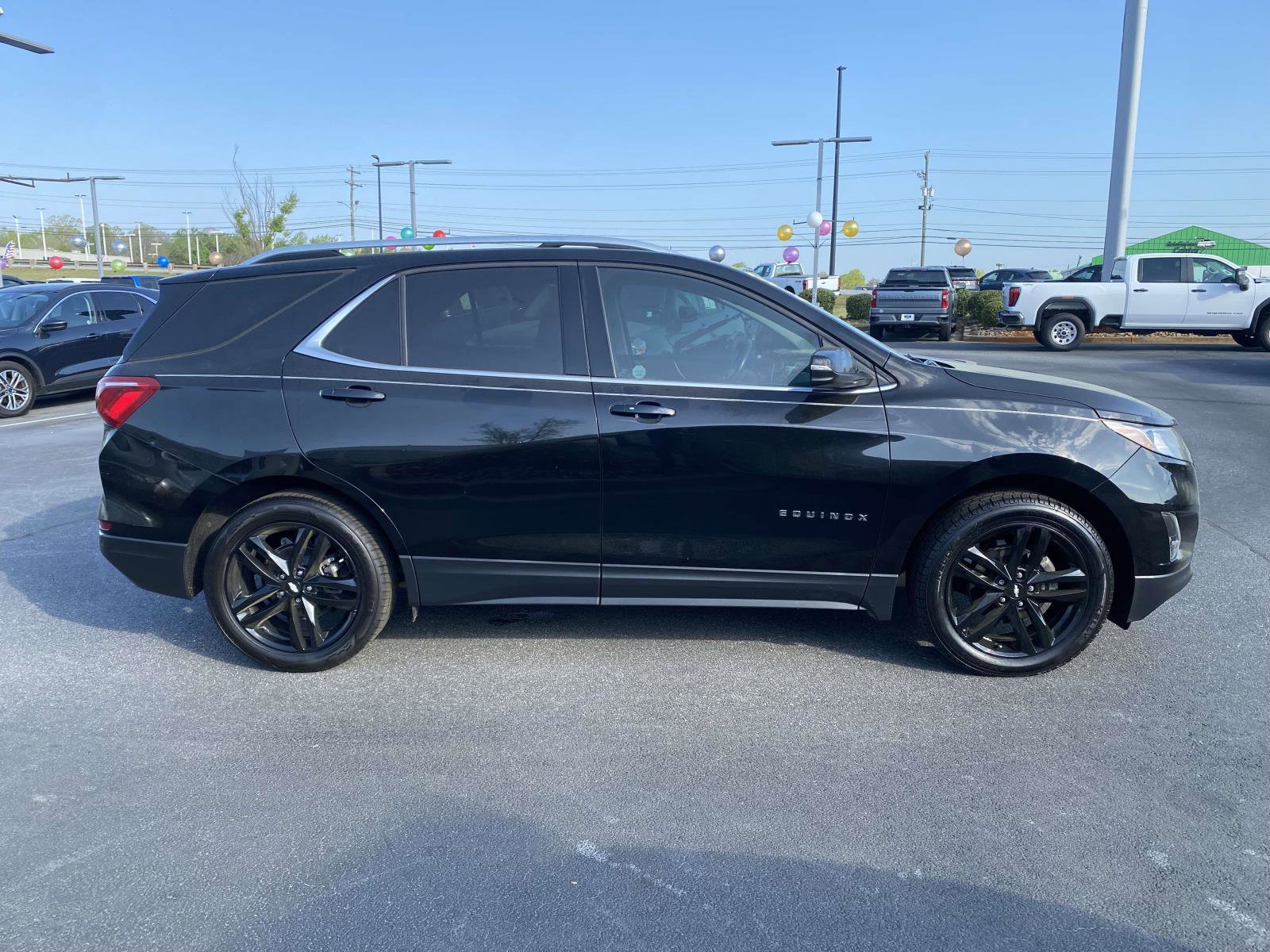 Used 2020 Chevrolet Equinox LT w/ Midnight Edition image 8