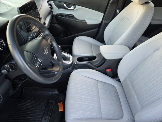 Certified 2023 Hyundai Kona SEL w/ Convenience Package AWD/4WD image 16