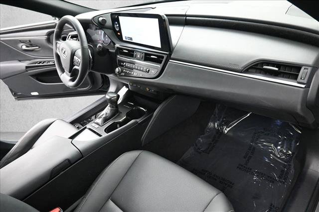 Used 2024 Lexus ES 300h w/ Premium Package FWD image 26