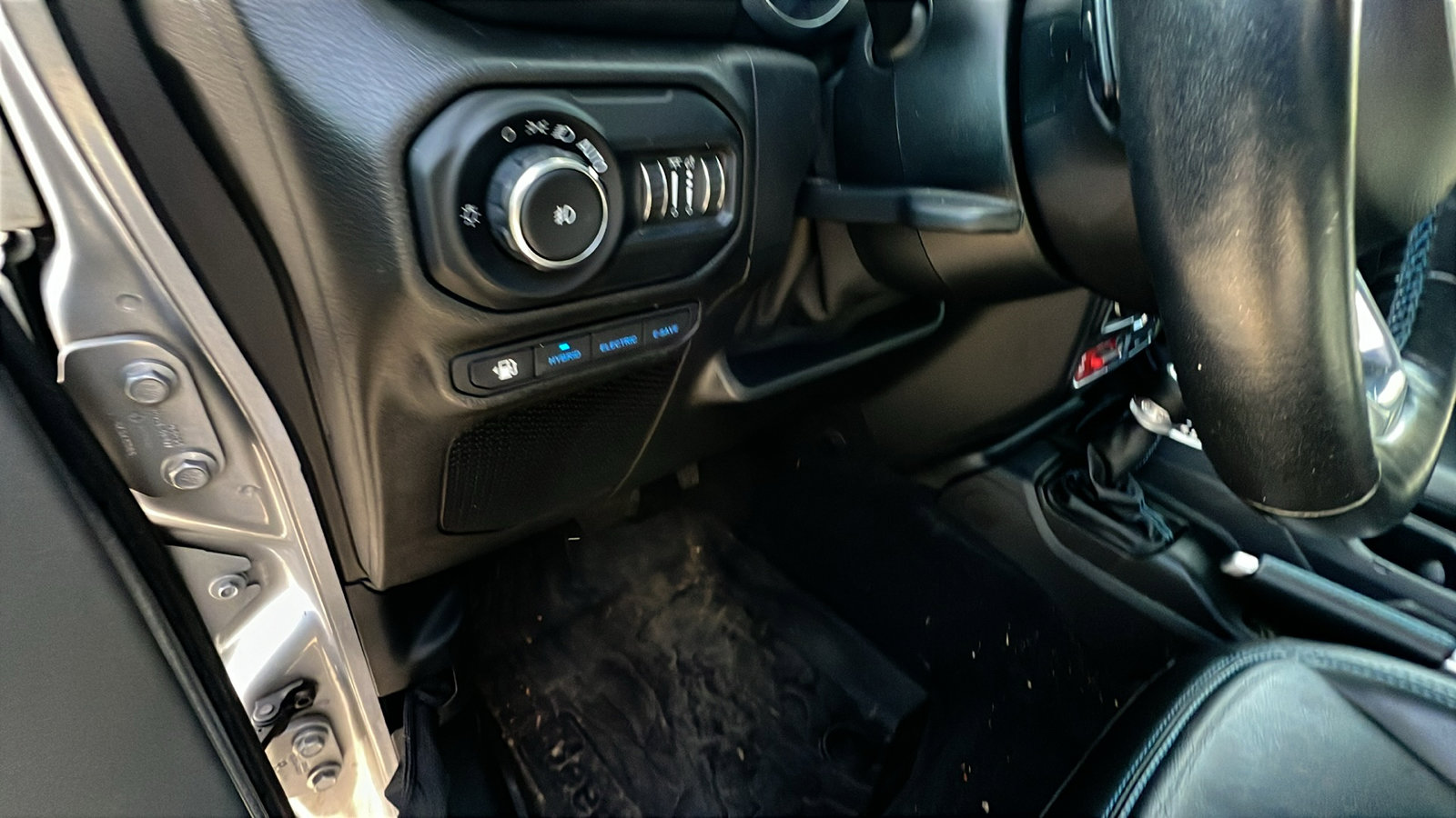 Used 2021 Jeep Wrangler Unlimited Rubicon 4xe w/ Cold Weather Group image 25