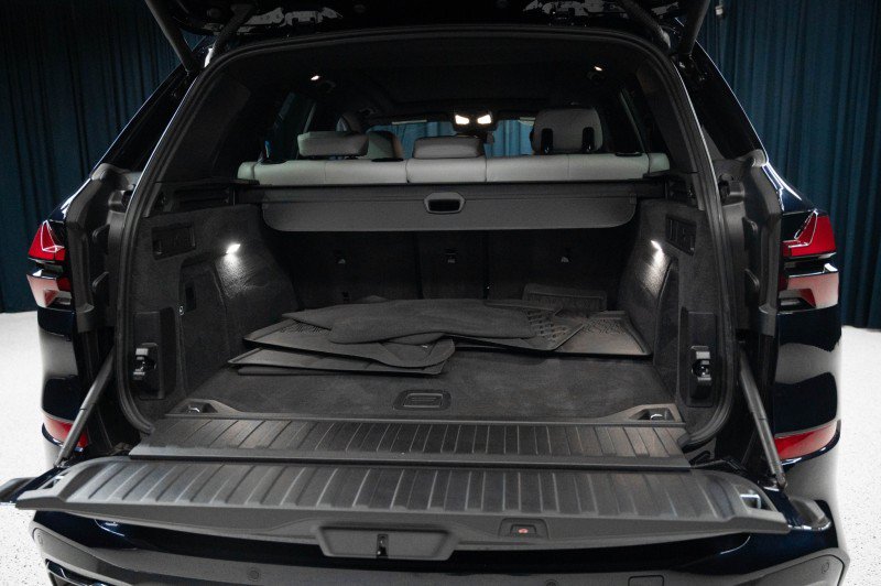 Used 2024 BMW X5 xDrive40i w/ M Sport Package AWD/4WD image 31