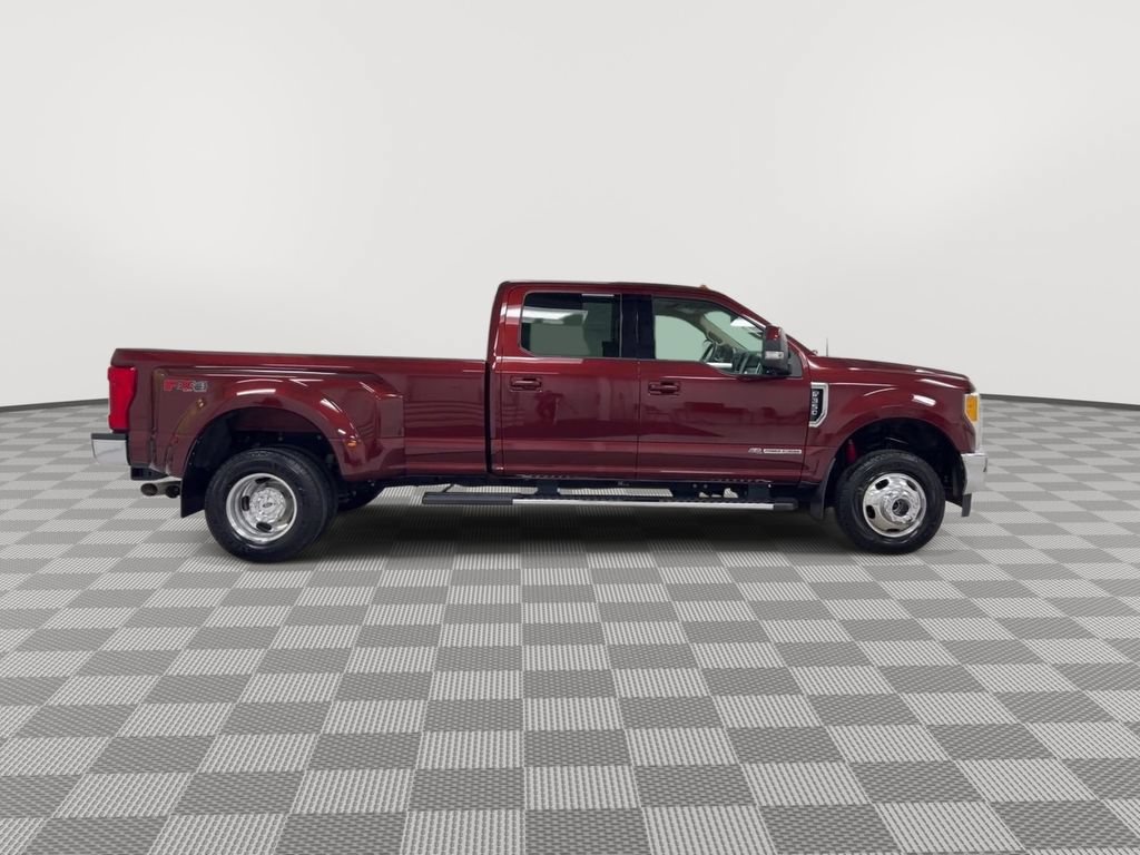 Used 2017 Ford F350 Lariat w/ Lariat Value Package AWD/4WD image 9