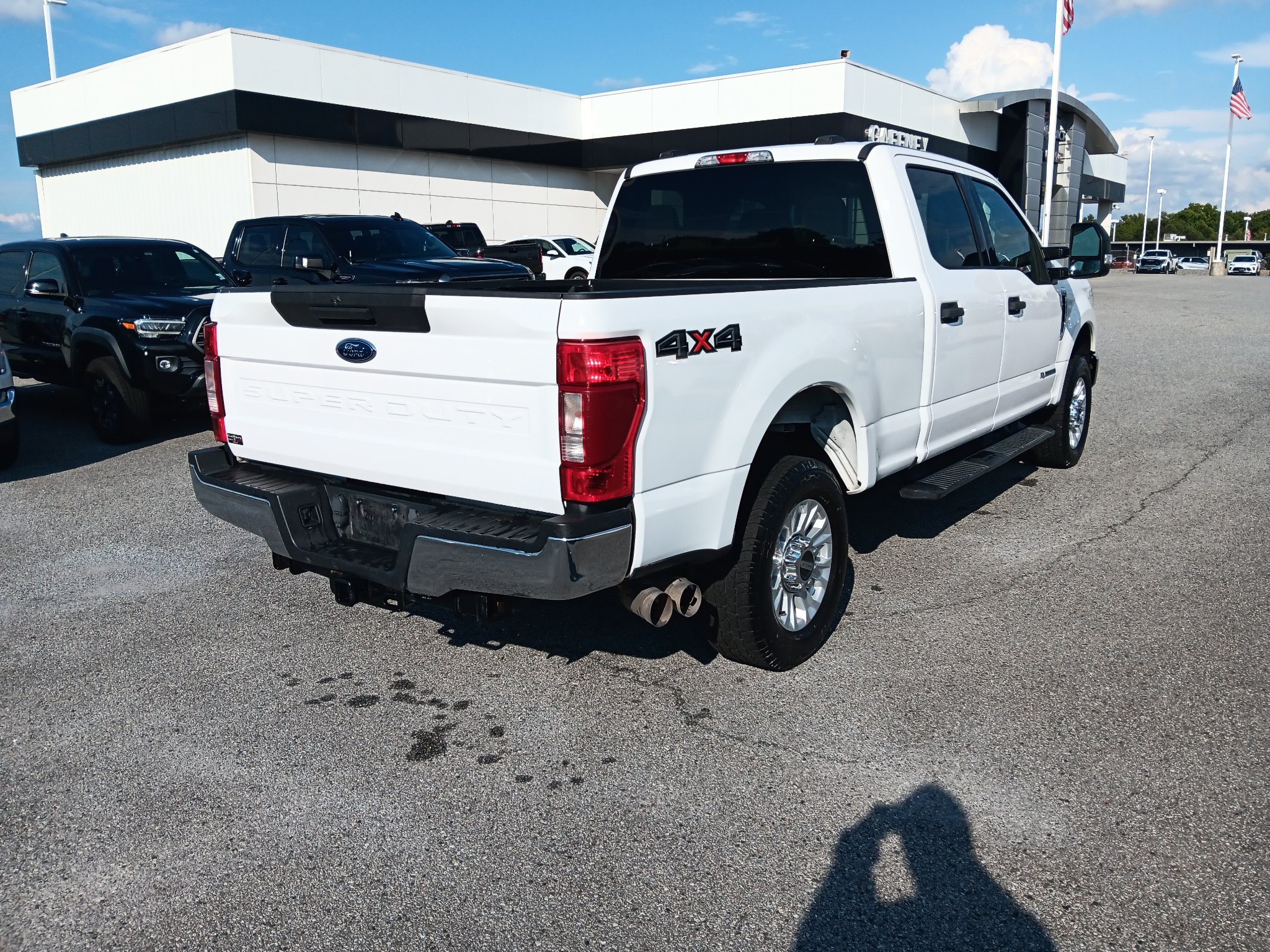 Used 2020 Ford F250 XLT AWD/4WD image 6