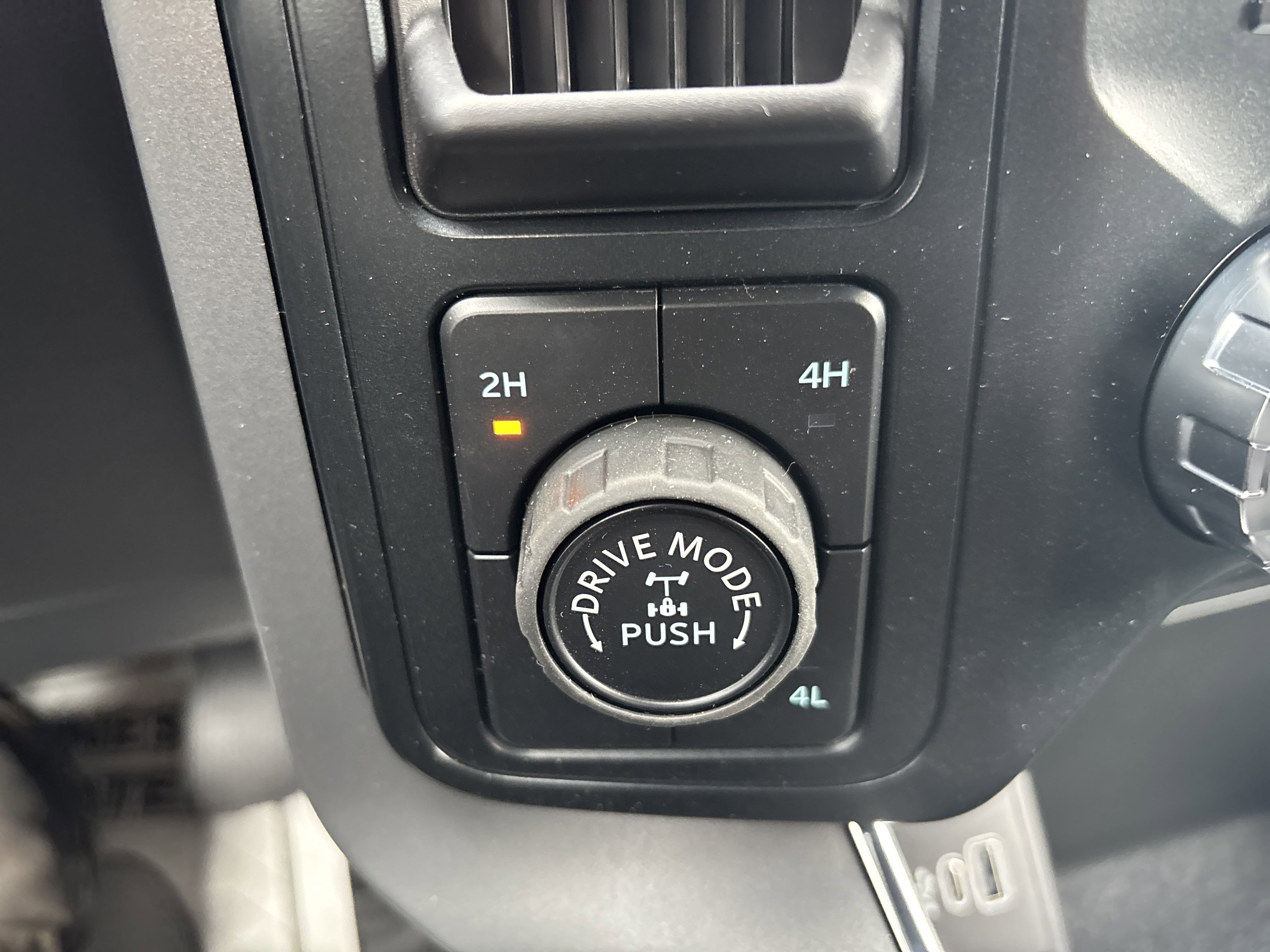 New 2025 Ford F150 XLT w/ Equipment Group 302A MID image 30