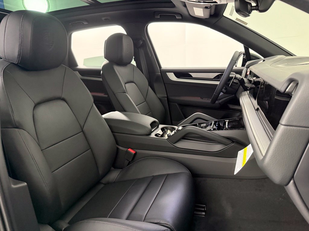 New 2026 Porsche Cayenne AWD/4WD image 17