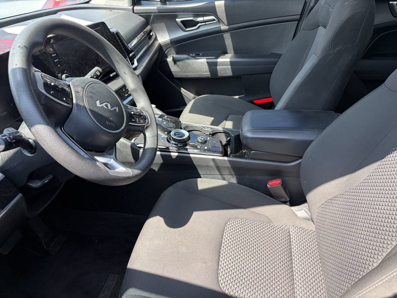 Used 2023 Kia Sportage LX AWD/4WD image 8