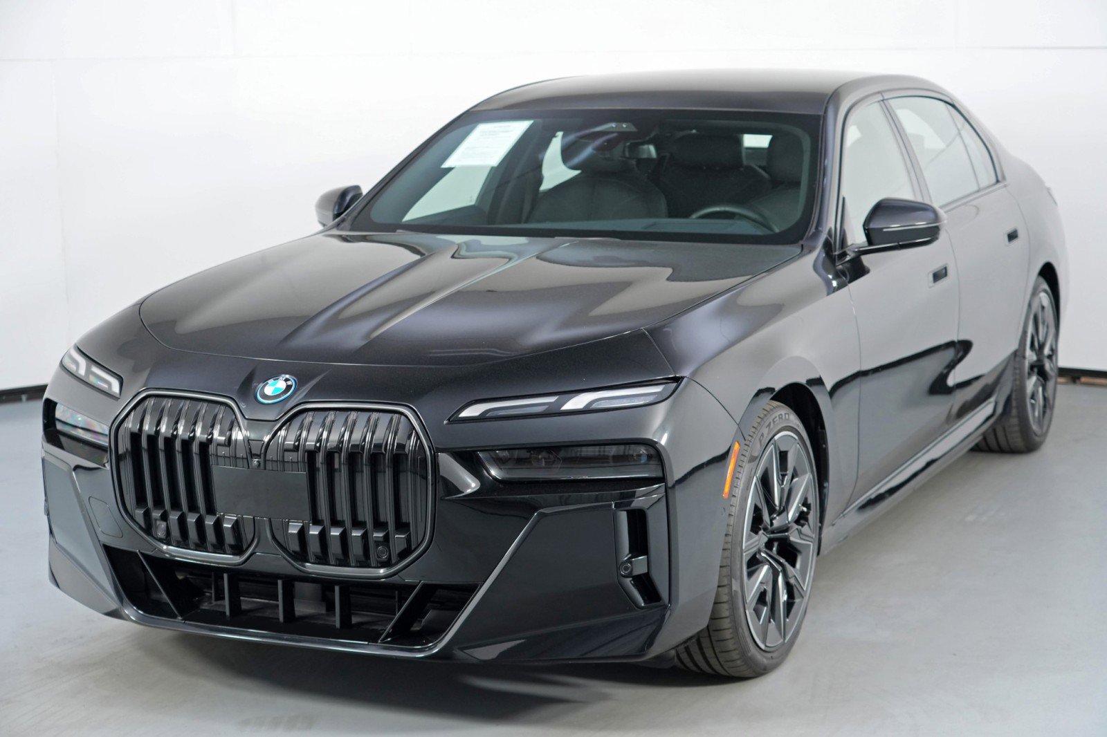 Used 2024 BMW i7 eDrive50 w/ M Sport Package image 57