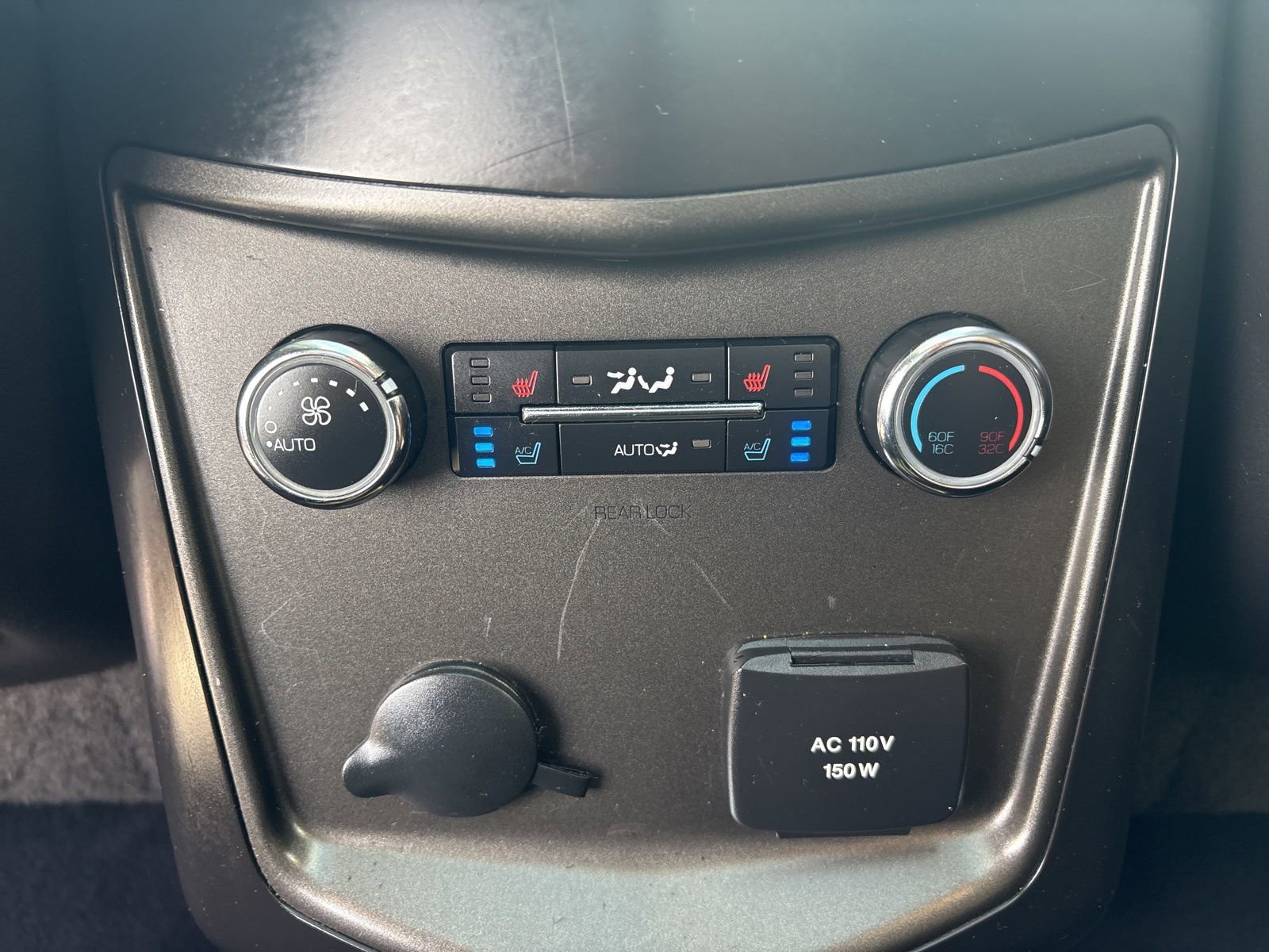 Used 2016 Lincoln MKT AWD w/ Equipment Group 201A image 18