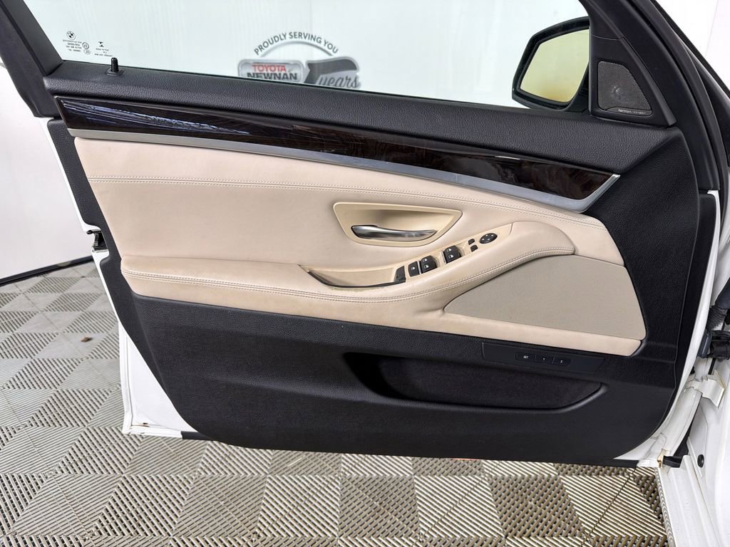 Used 2015 BMW 535i 535i image 12