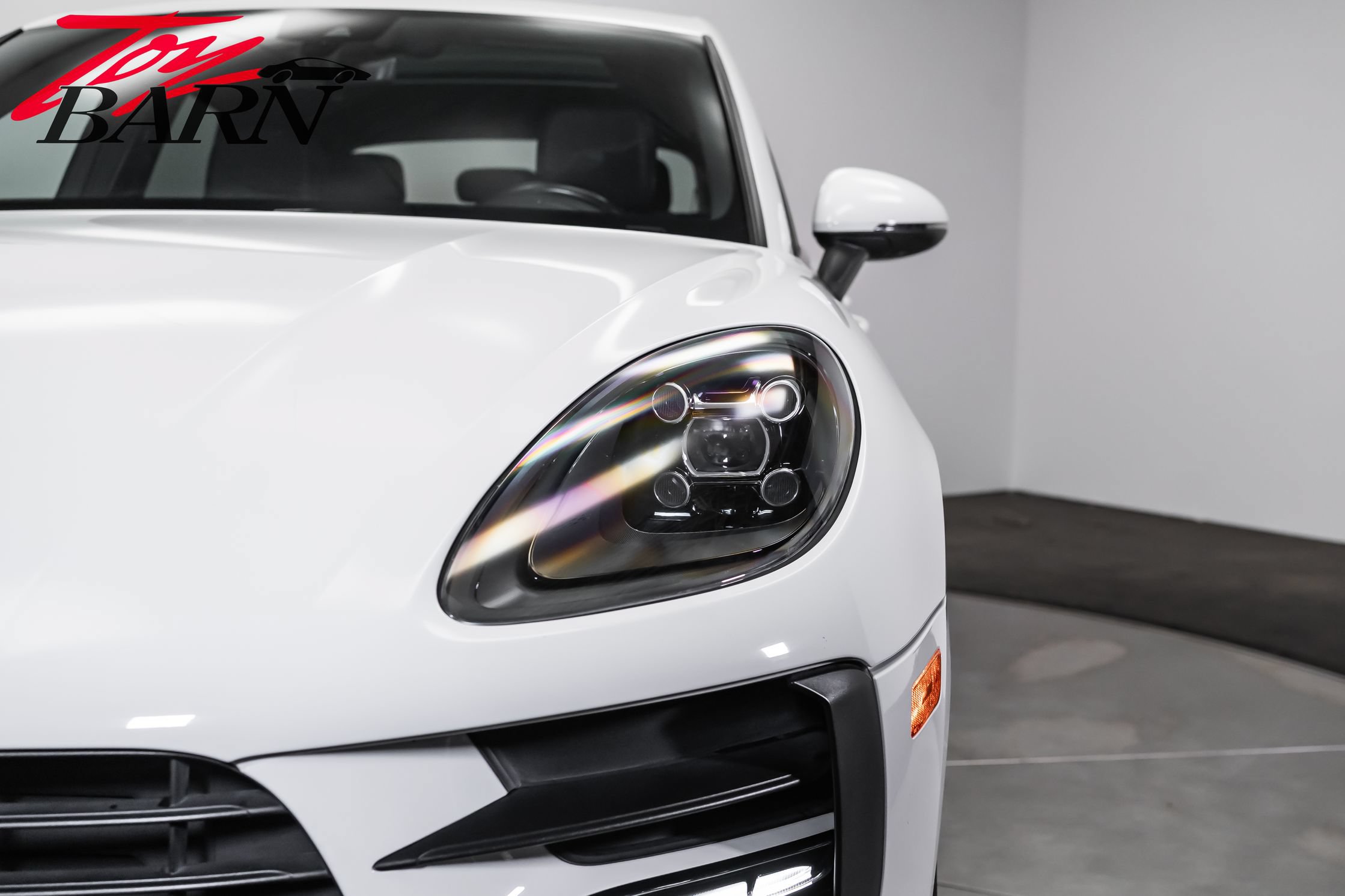 Used 2021 Porsche Macan AWD/4WD image 10