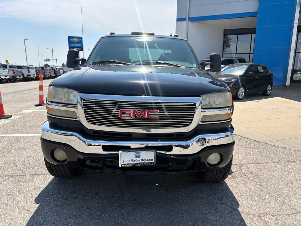 Used 2007 GMC Sierra 2500 SLE w/ Skid Plate Package AWD/4WD image 8