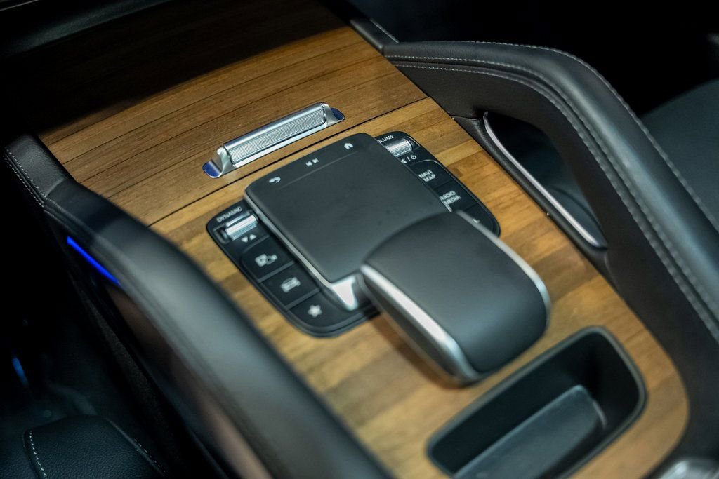 Used 2024 Mercedes-Benz GLE 350 4MATIC w/ AMG Line Exterior image 55