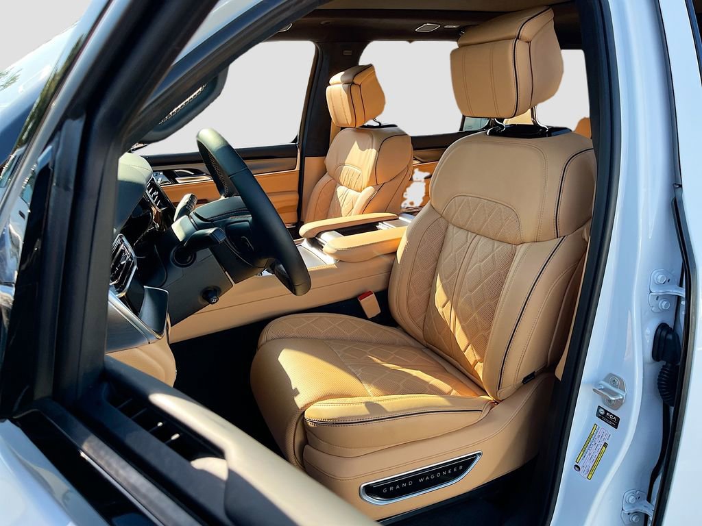 New 2026 Jeep Grand Wagoneer Summit AWD/4WD image 22