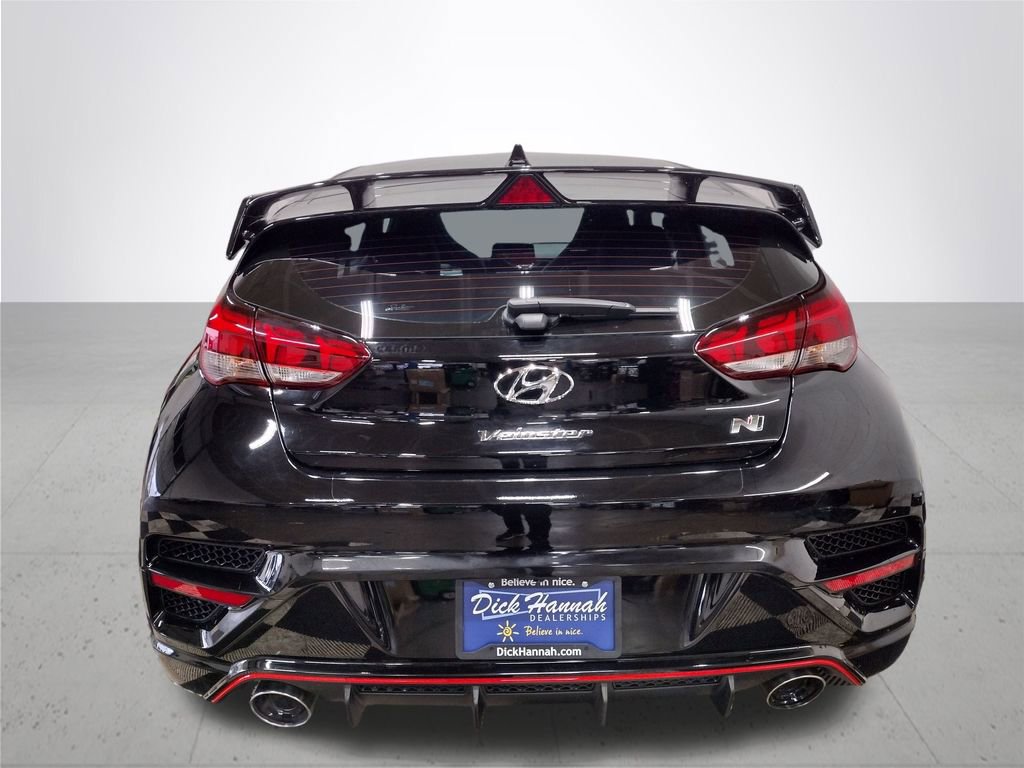 Certified 2022 Hyundai Veloster N Base image 12