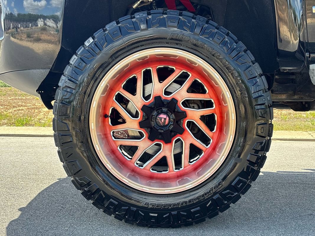 Used 2015 Chevrolet Silverado 2500 High Country w/ Duramax Plus Package image 12