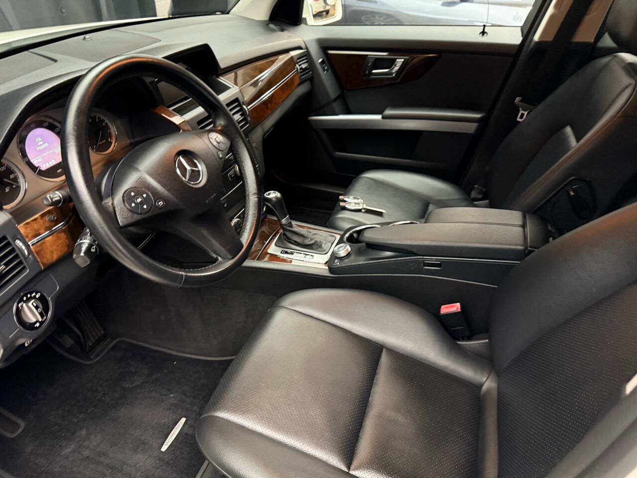 Used 2010 Mercedes-Benz GLK 350 4MATIC image 15