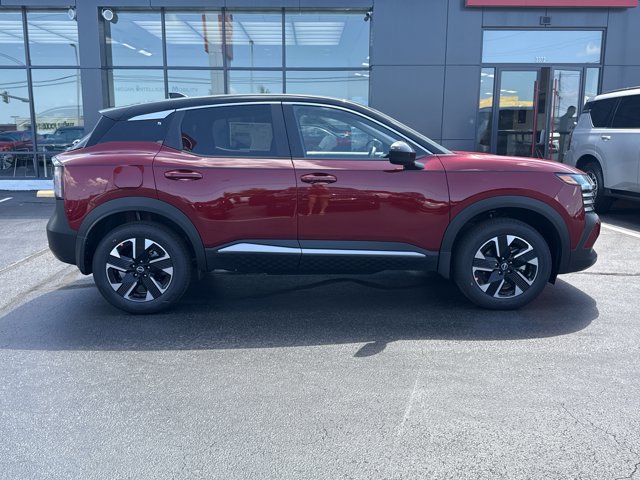 New 2025 Nissan Kicks SV image 2