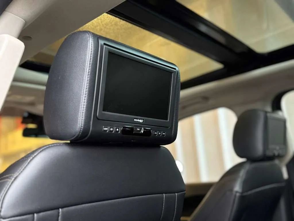 Used 2018 Ford Expedition Platinum image 47