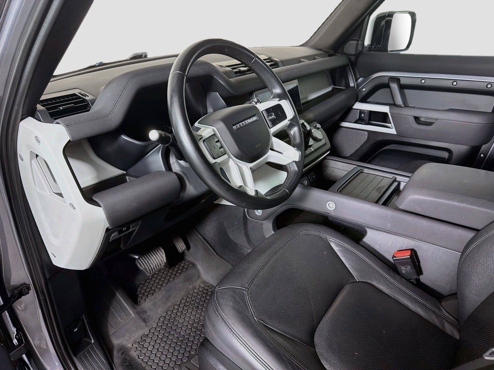 Used 2023 Land Rover Defender 110 S AWD/4WD image 9