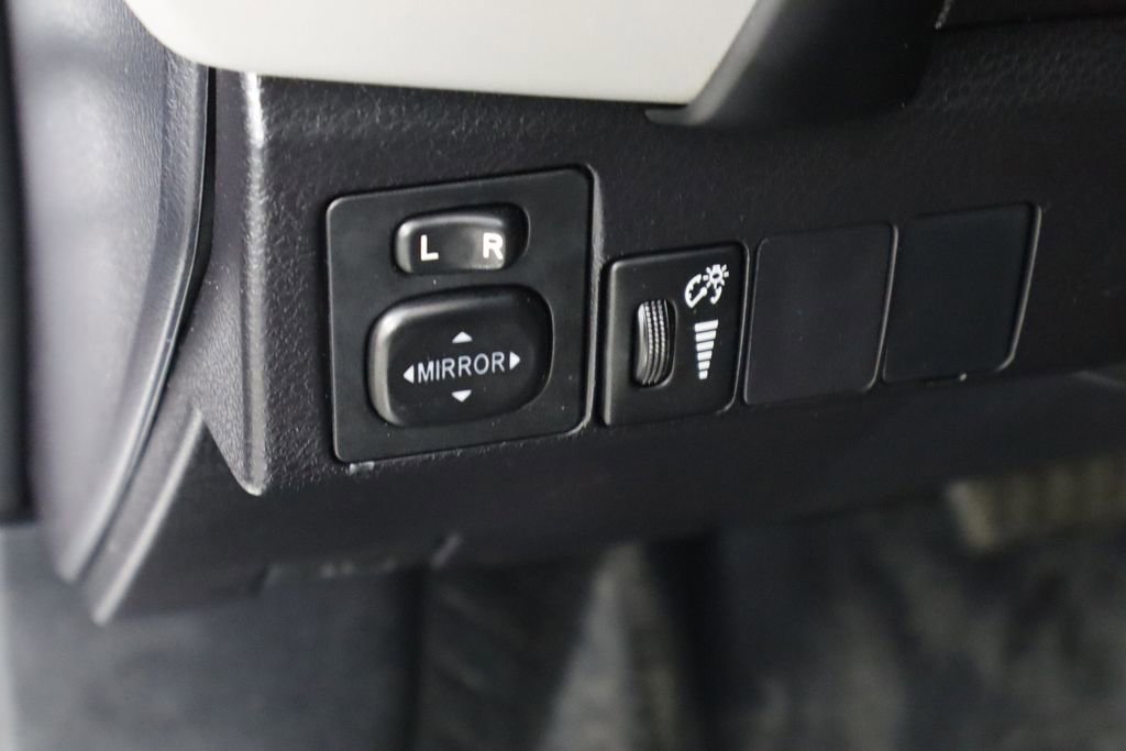 Used 2017 Toyota Corolla LE FWD image 22