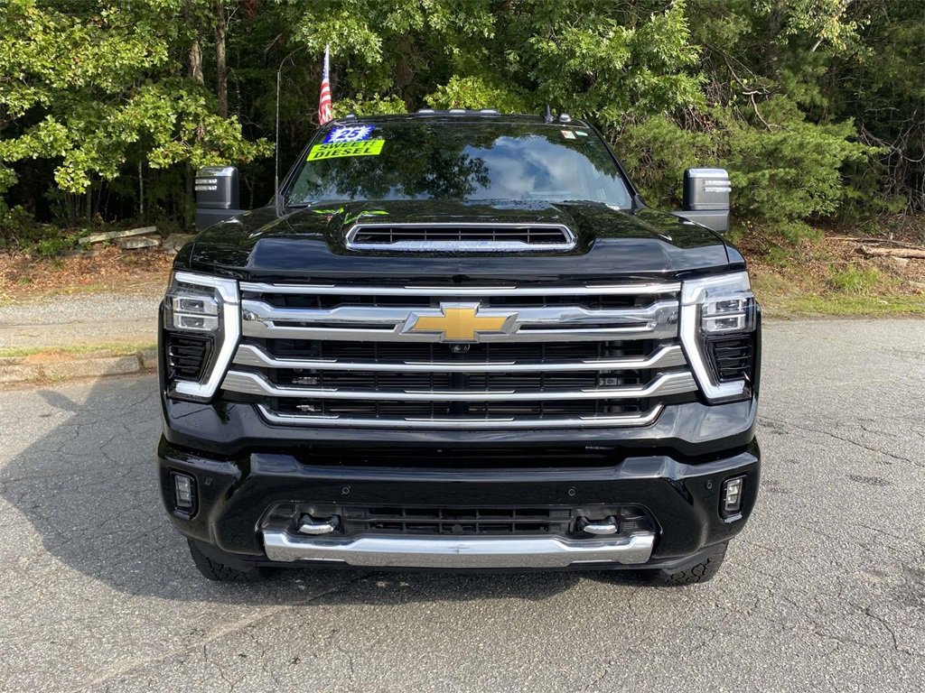 Used 2025 Chevrolet Silverado 2500 High Country w/ High Country Premium Package image 7
