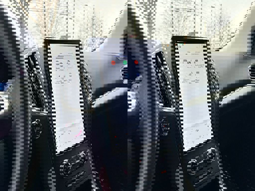 Used 2022 Ford Edge SEL w/ Sport Appearance Package image 26