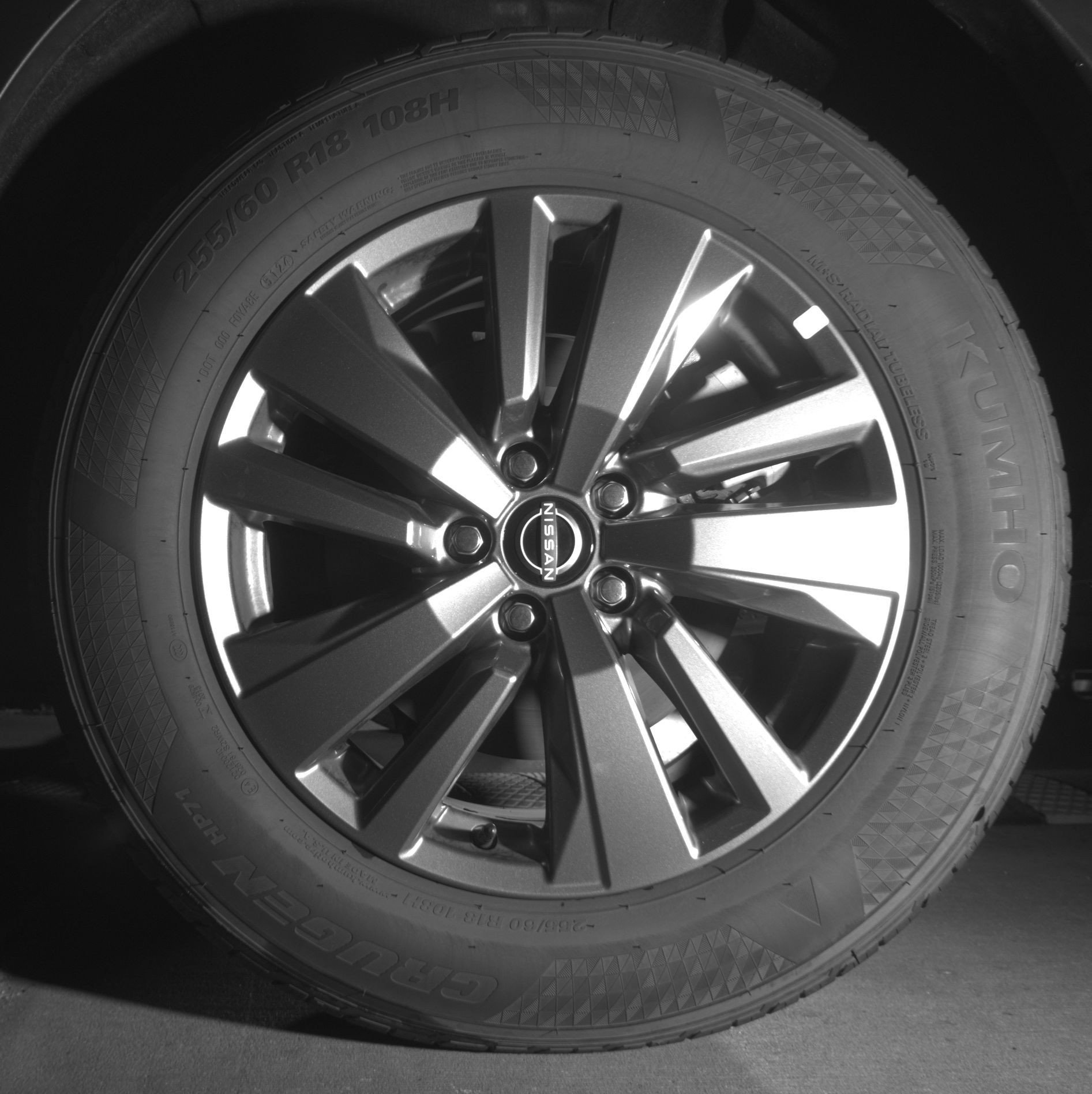 Used 2025 Nissan Pathfinder SV image 14