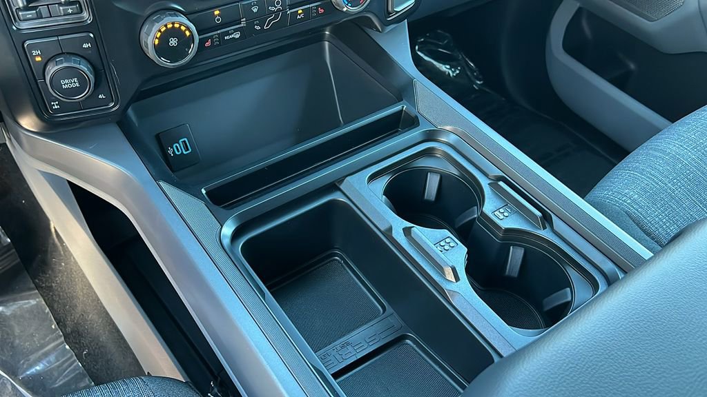 New 2026 Ford F250 XLT w/ XLT Premium Package image 17