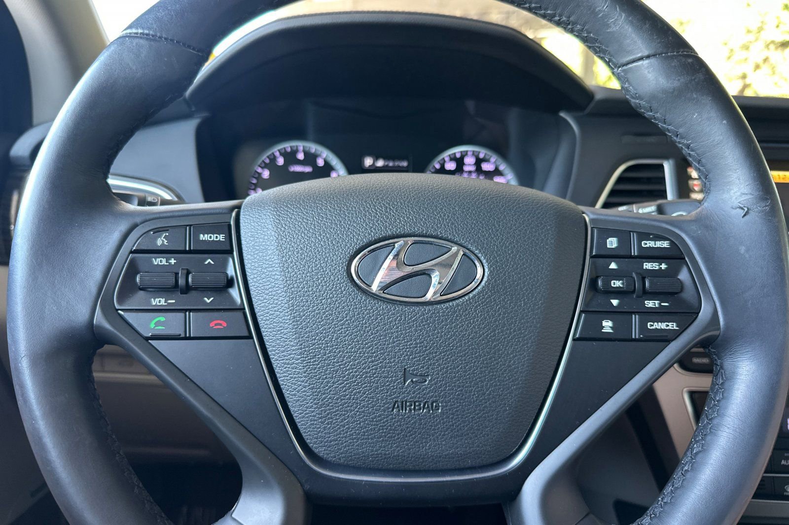 Used 2017 Hyundai Sonata Limited w/ Ultimate Package 04 FWD image 27