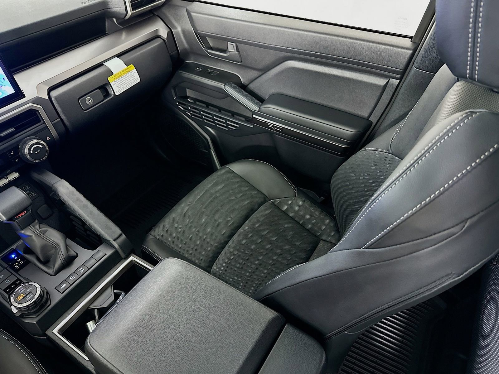 New 2025 Toyota 4Runner 4WD image 25