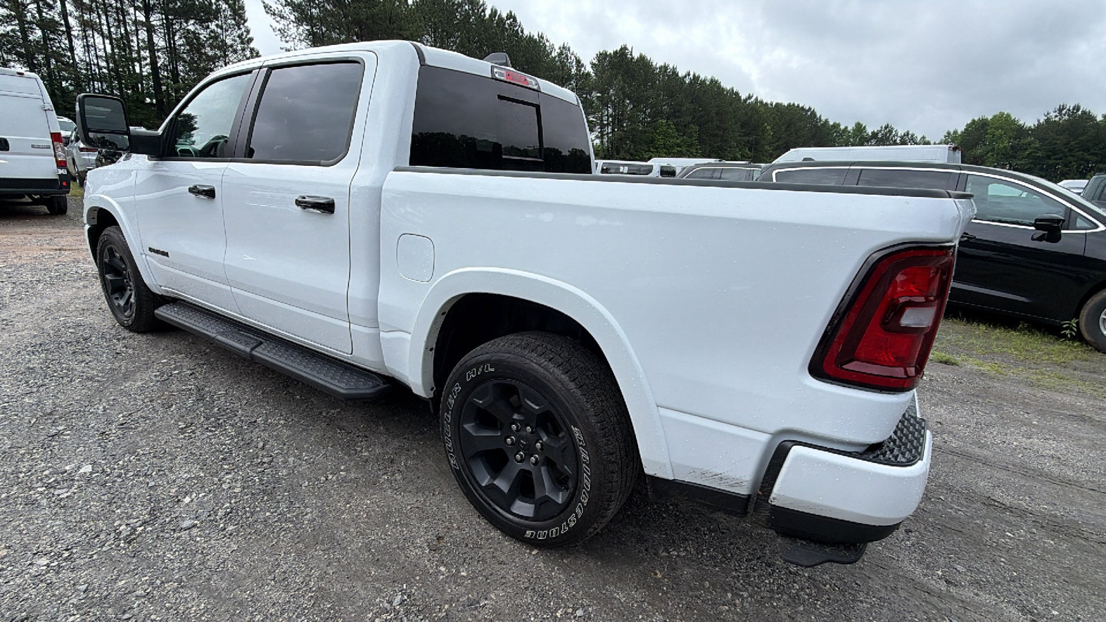 Used 2025 RAM 1500 Big Horn AWD/4WD image 10