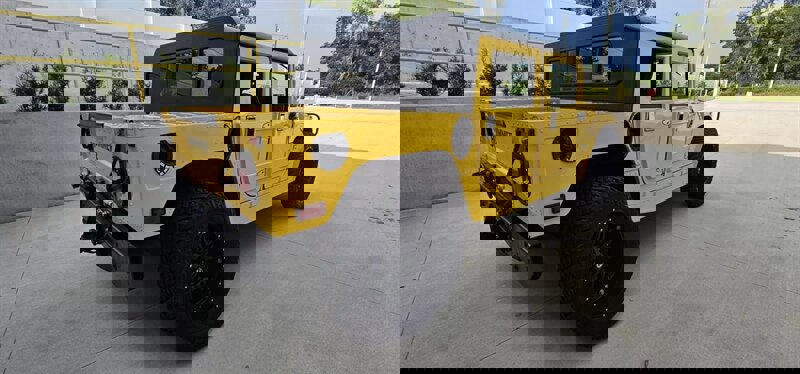Used 2002 HUMMER H1 Open Top image 10