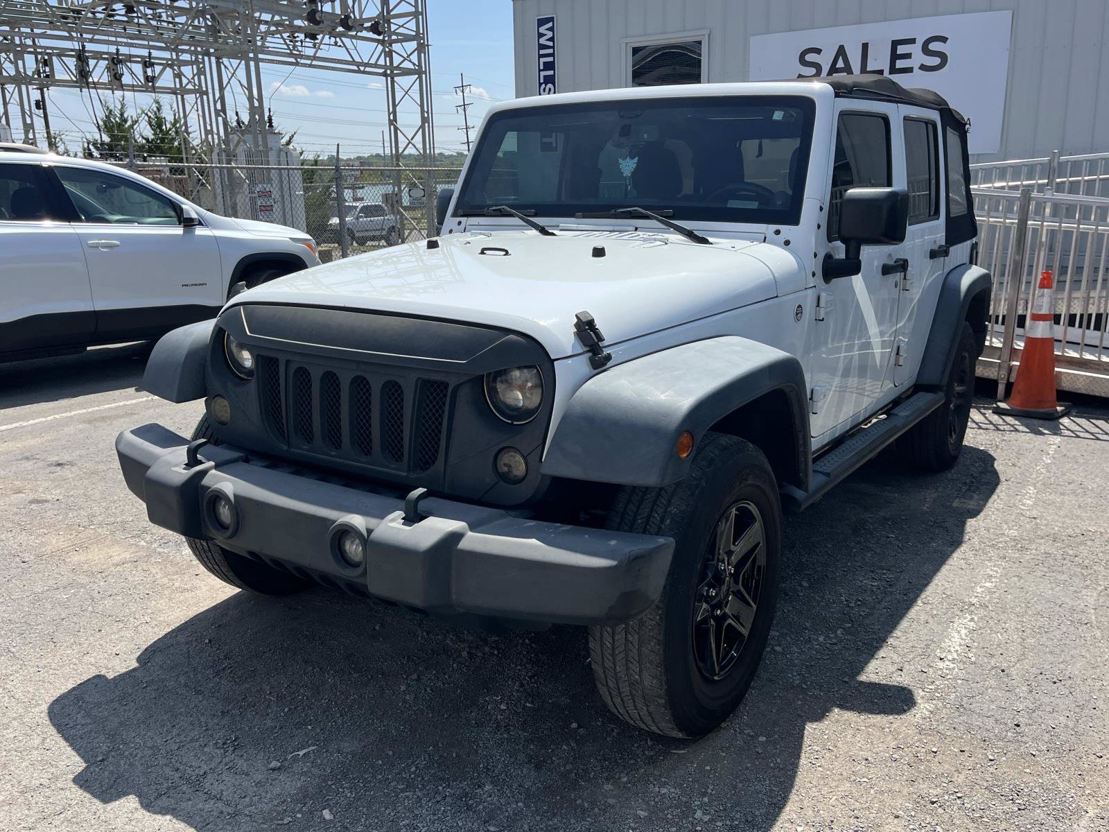 Used 2014 Jeep Wrangler Unlimited Sport w/ Quick Order Package 24S AWD/4WD image 2
