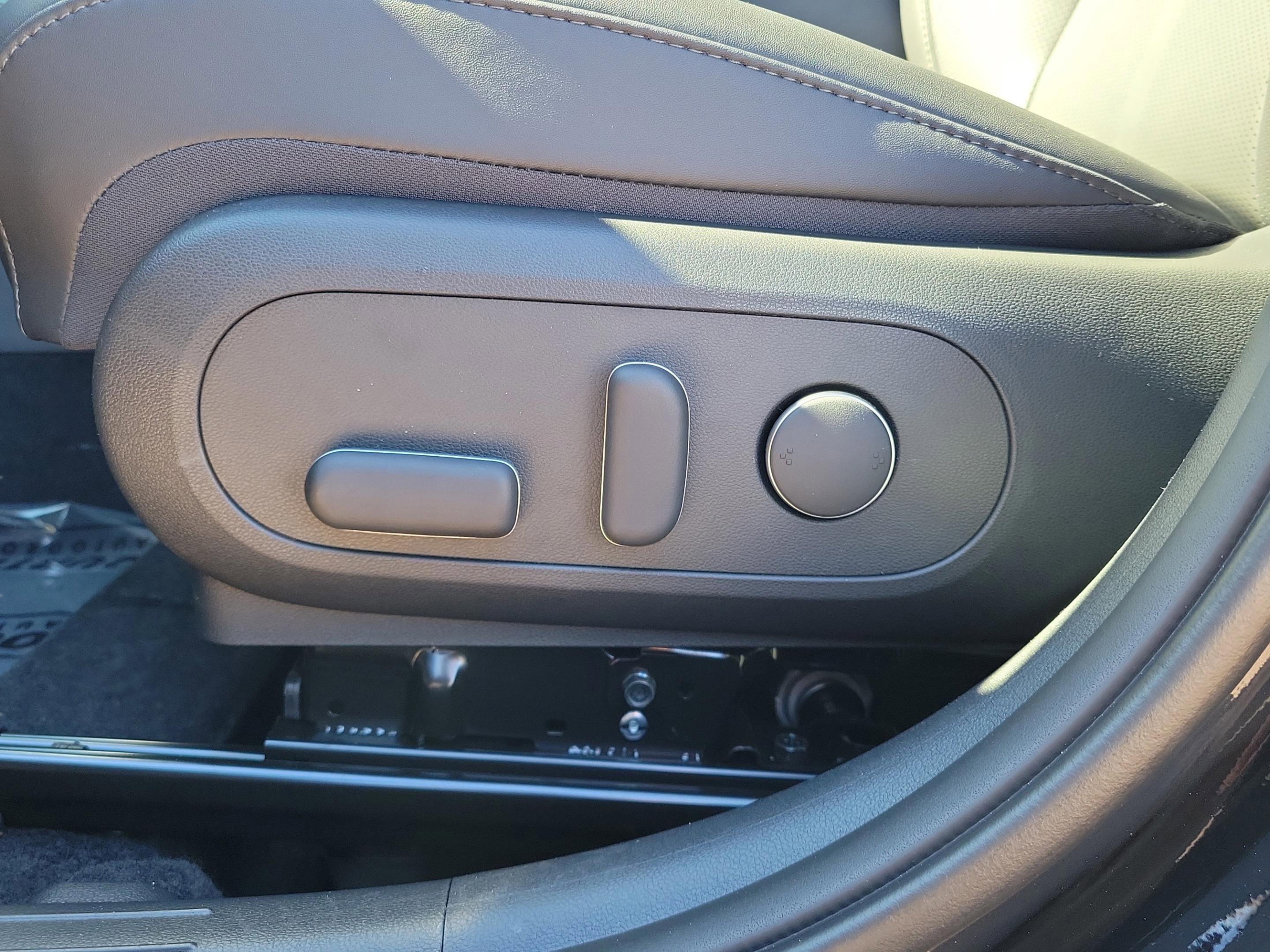 New 2026 Hyundai Kona SEL Premium image 13