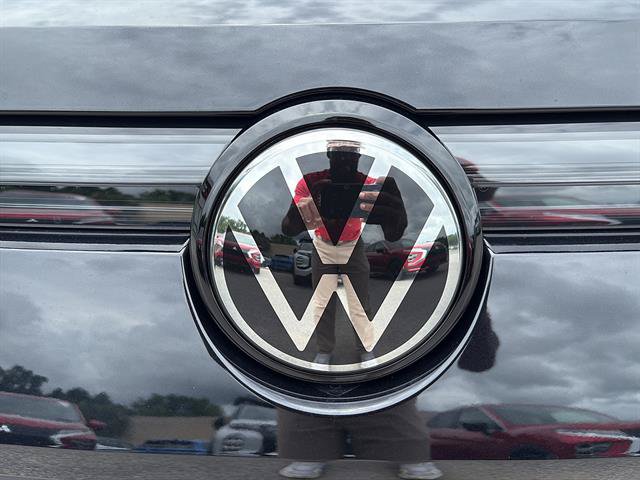 New 2026 Volkswagen Tiguan S FWD image 10