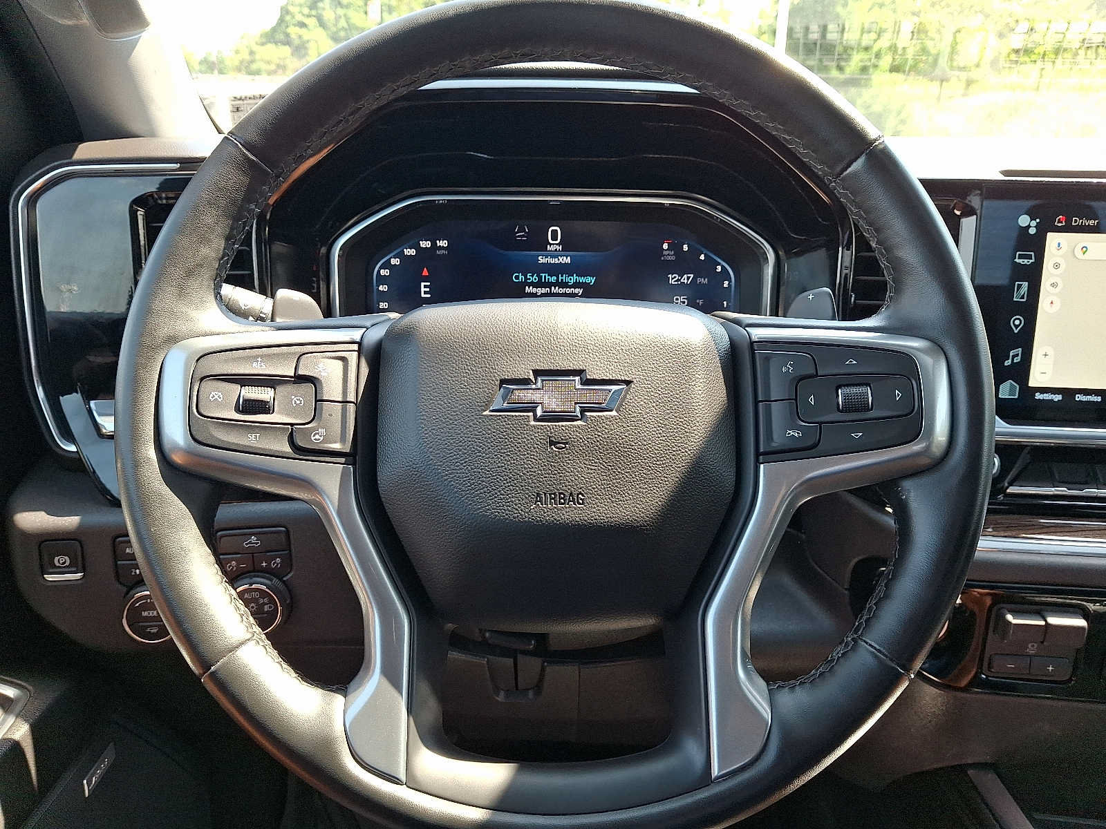 Used 2024 Chevrolet Silverado 1500 LT Trail Boss w/ Convenience Package II AWD/4WD image 19