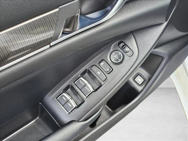 Used 2018 Honda Accord Sport image 19