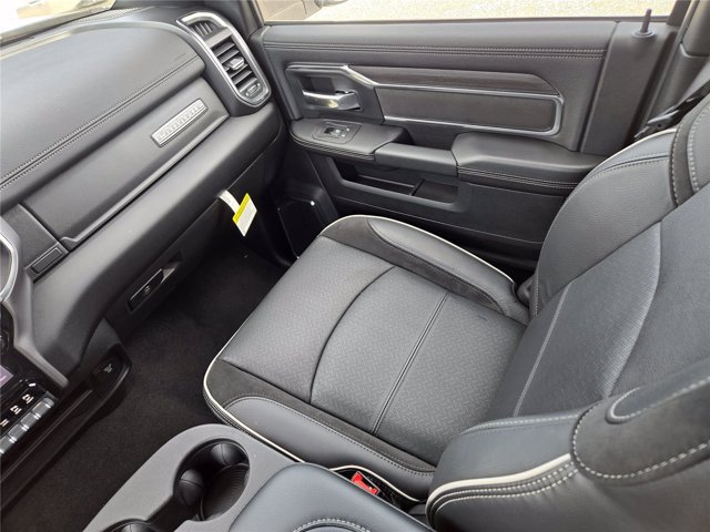 Used 2026 RAM 2500 Laramie AWD/4WD image 40